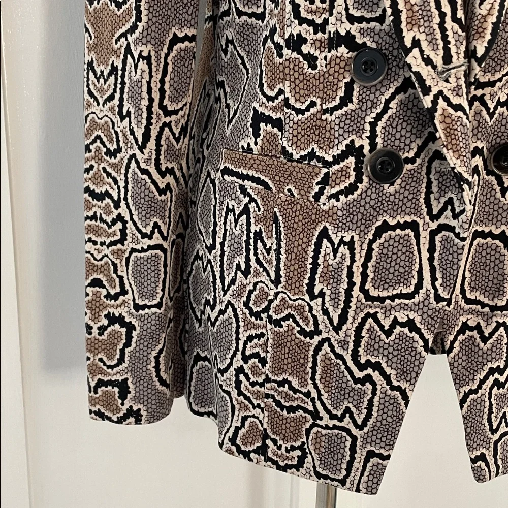 CAbi Python Double Breasted Snake Print Notched Lapel Collar Blazer 3733 Size 10